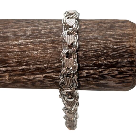 Vintage Mid Century Sterling Silver Double Link Textured Heart Charm Bracelet - Picture 4 of 8